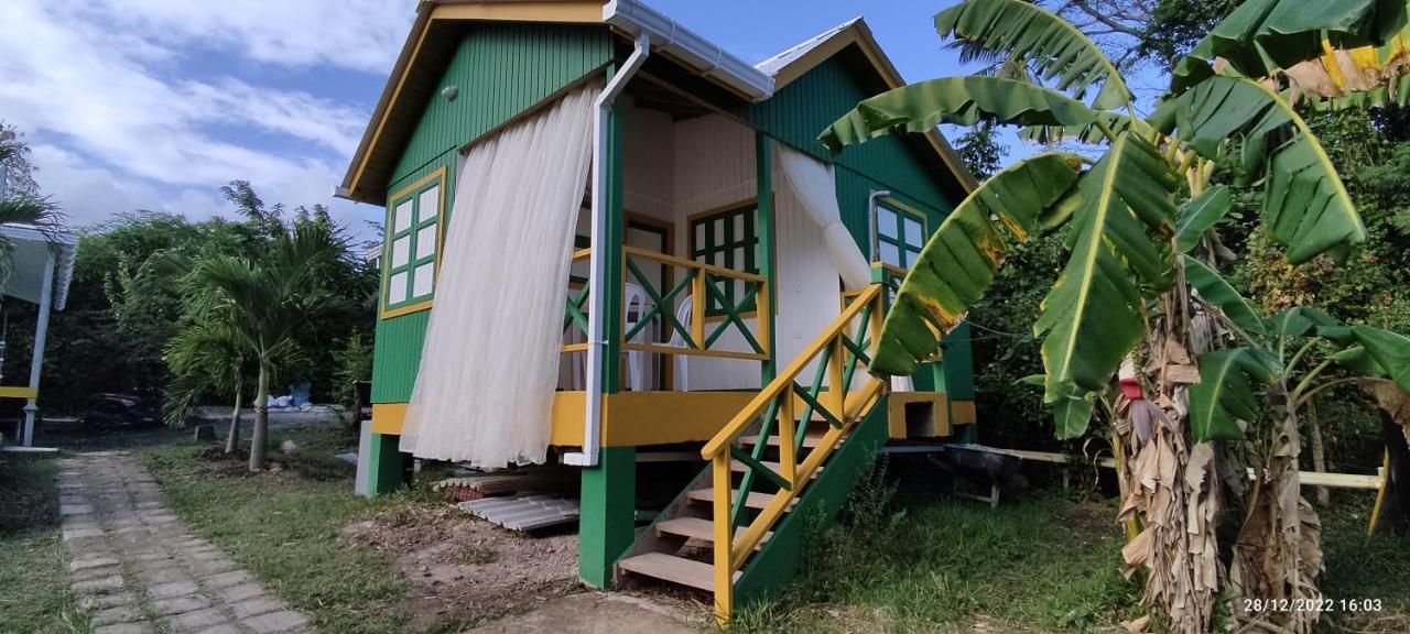 Hotel Yellow Home Providencia Isla South West Bay Exteriör bild