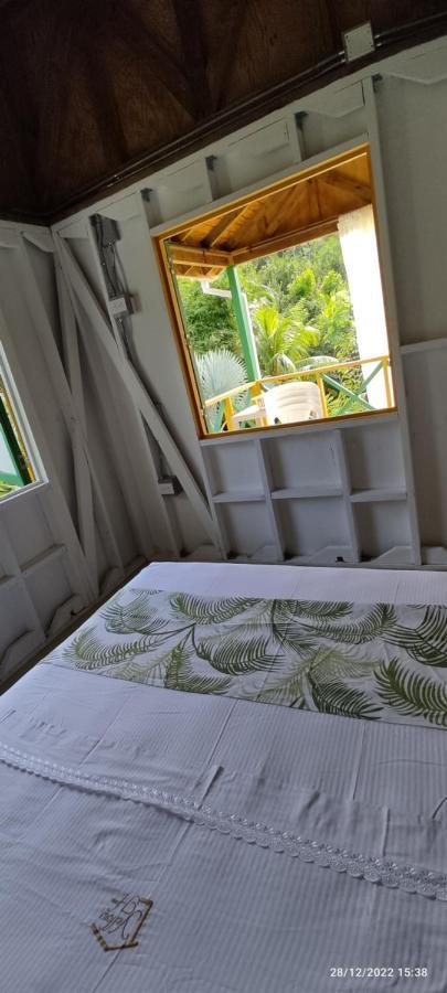 Hotel Yellow Home Providencia Isla South West Bay Exteriör bild